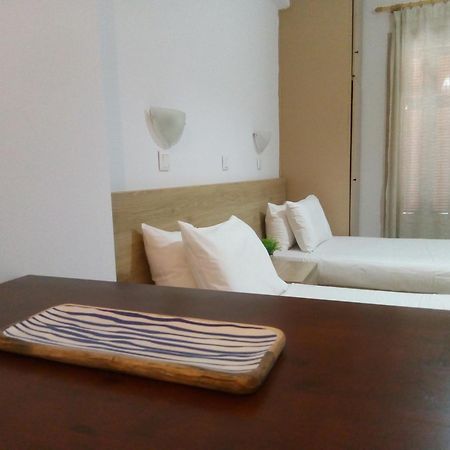 Papadatos Studios Argostoli  Luaran gambar