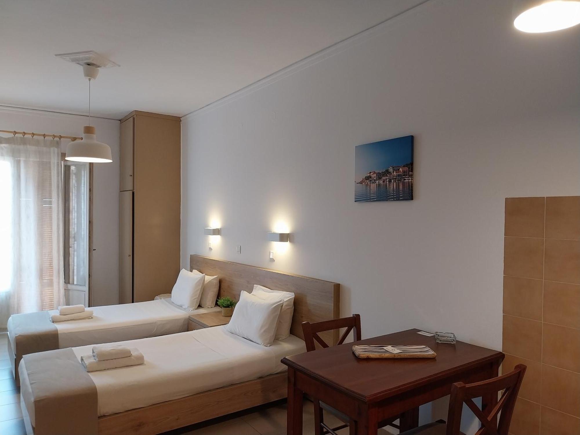 Papadatos Studios Argostoli  Luaran gambar